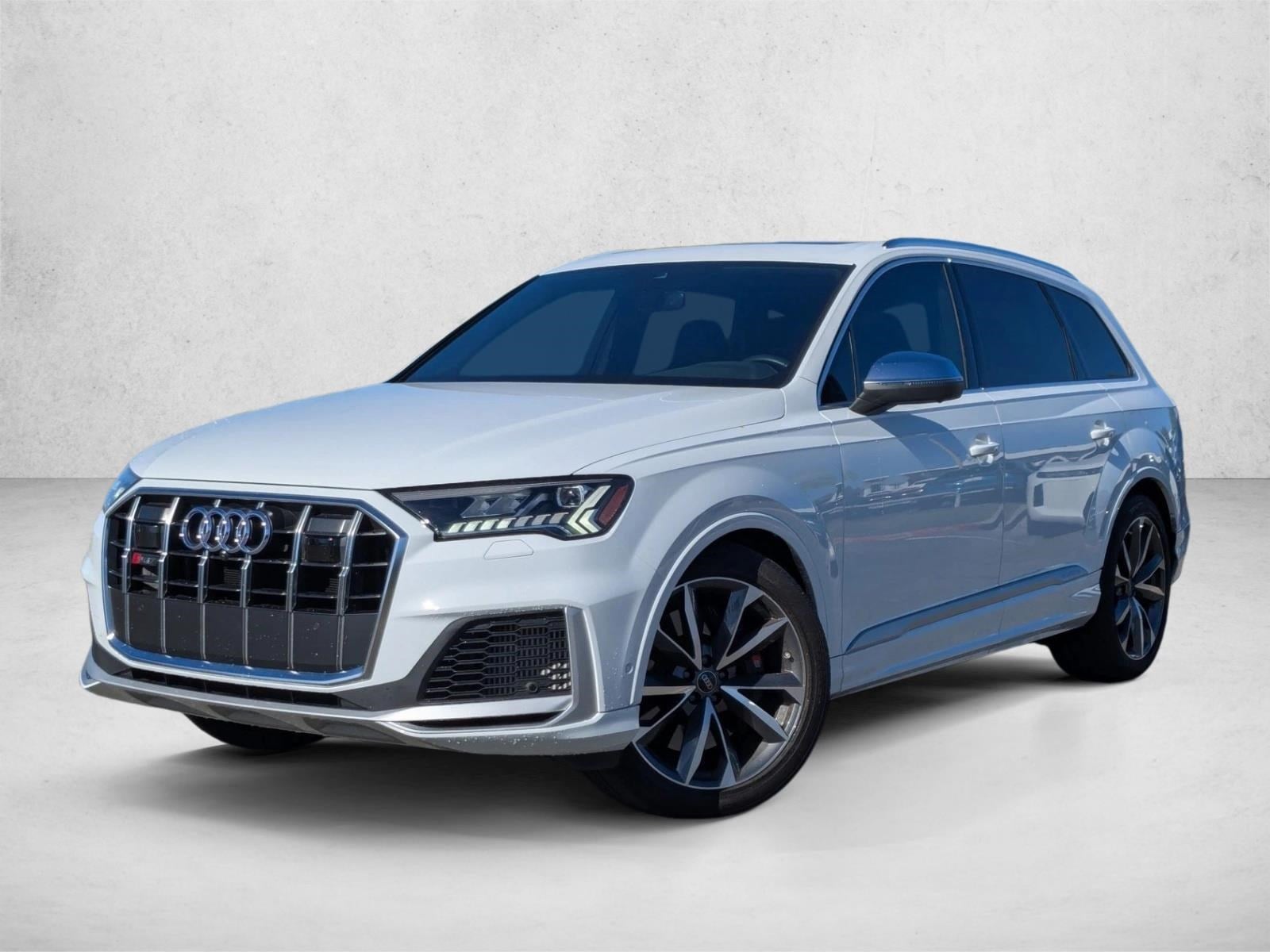2023 Audi SQ7 Premium Plus's photo