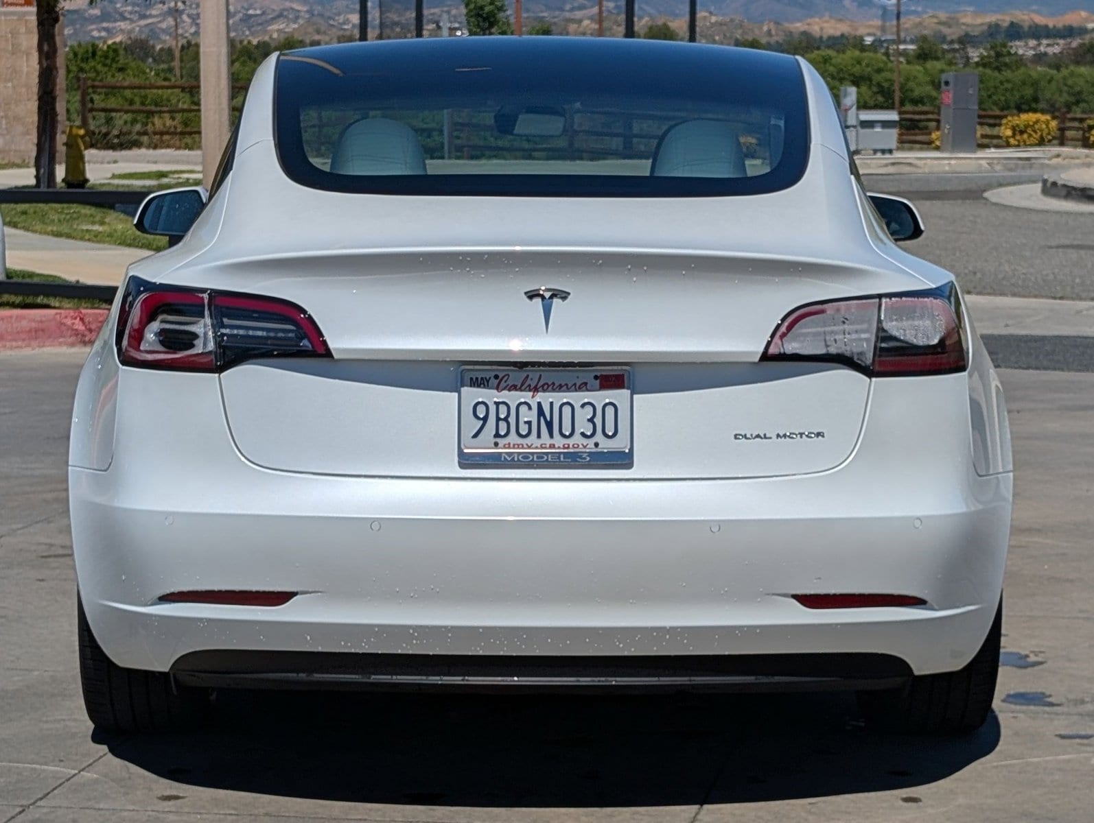 2022 Tesla Model 3 Long Range photo 5