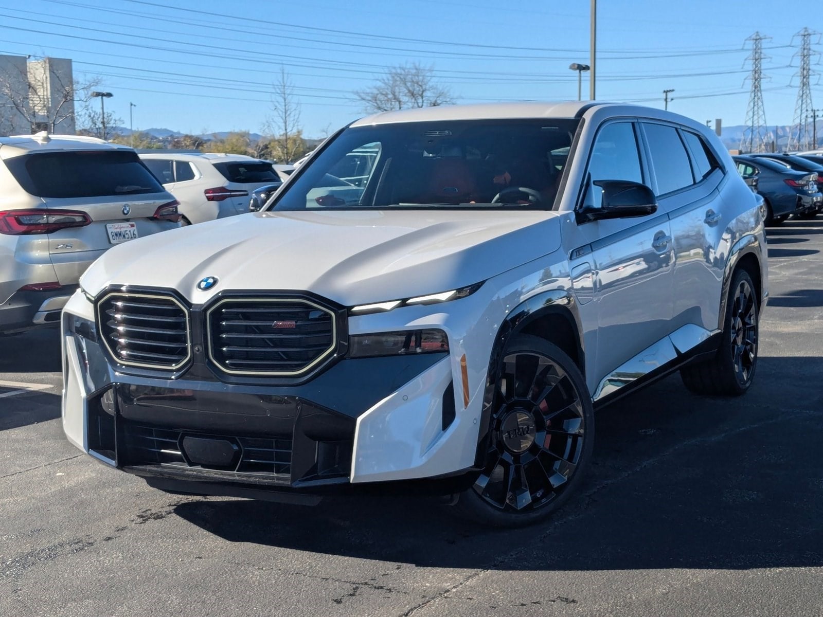 2026 BMW XM Base's photo