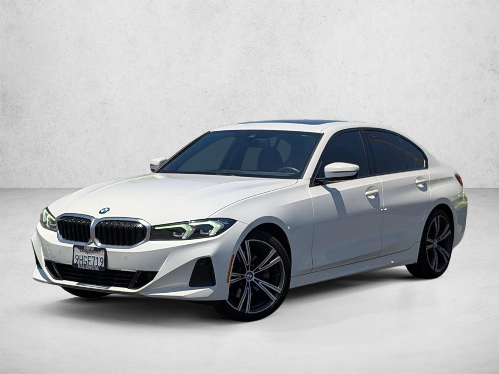2023 BMW 3 Series 330i Sedan's photo