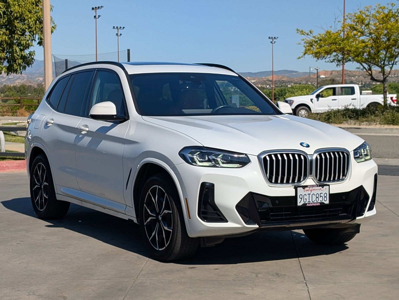 2023 BMW X3 sDrive30i photo 3