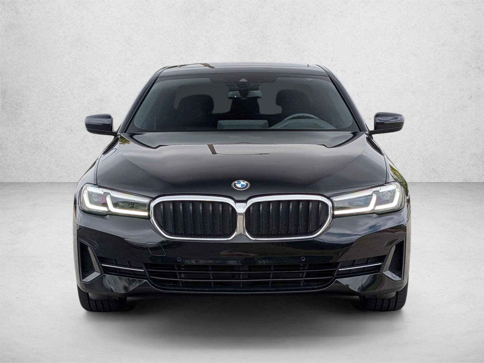 2023 BMW 5 Series 530i - Photo 2