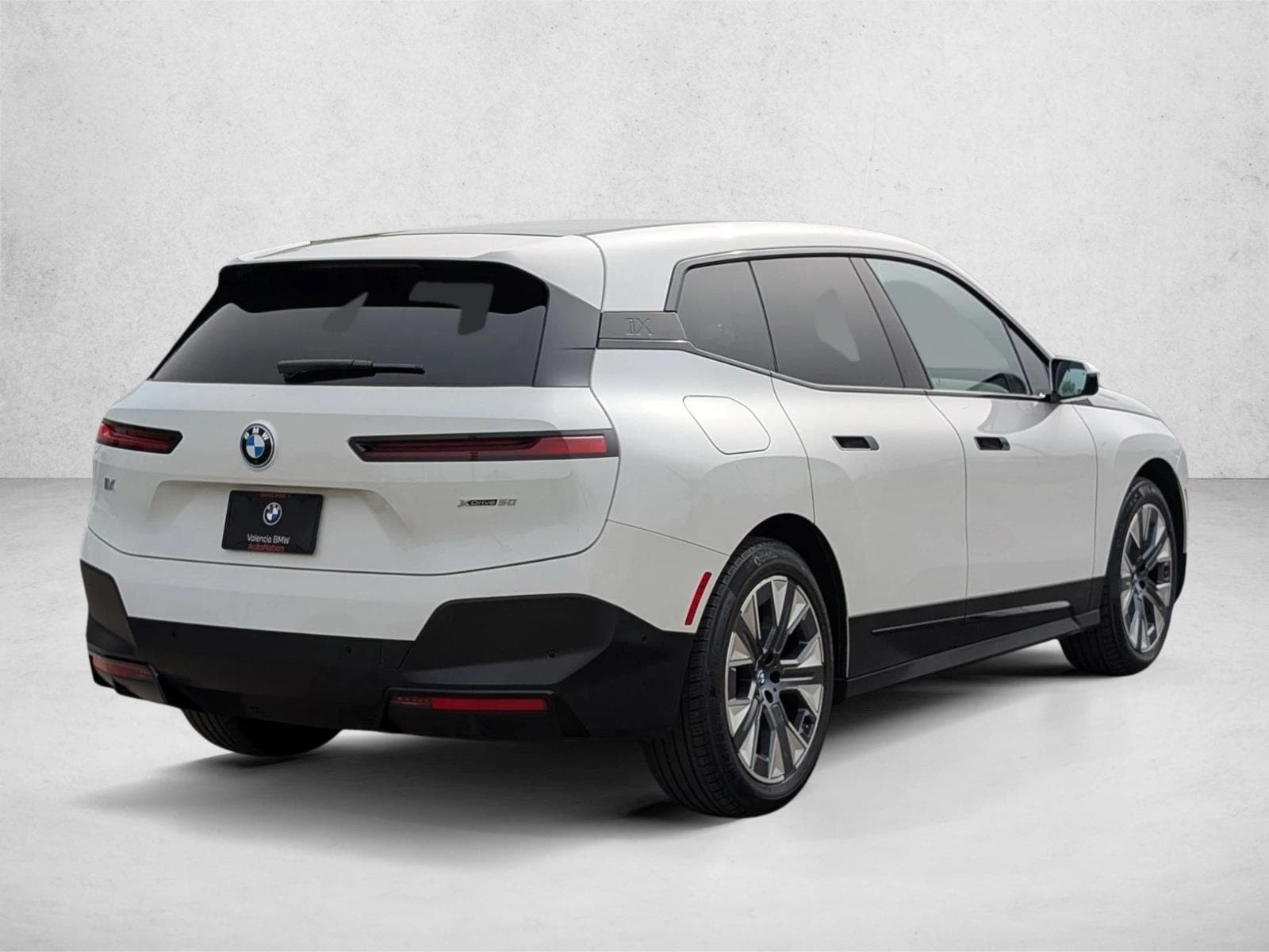 2023 BMW iX xDrive50 photo 4