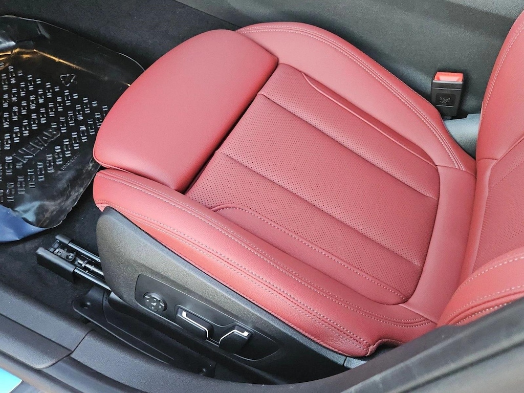 New 2026 BMW 330i Sedan