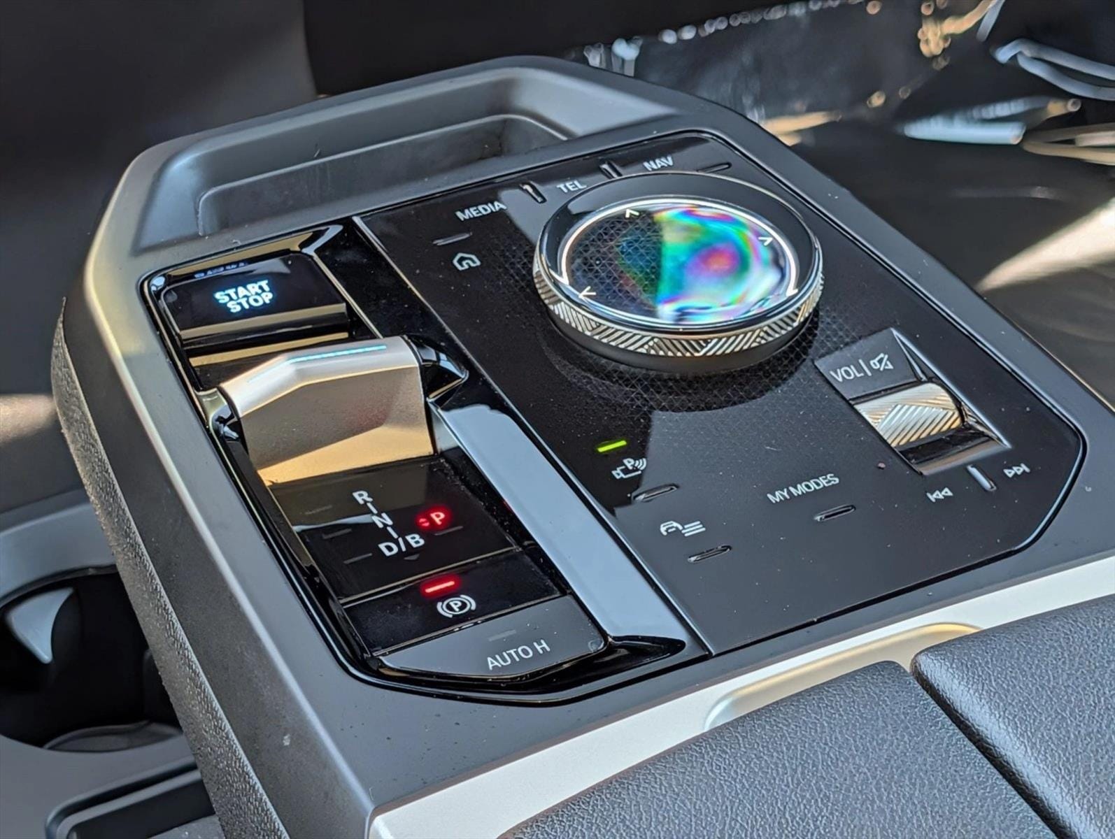 2024 BMW iX Base - Photo 12