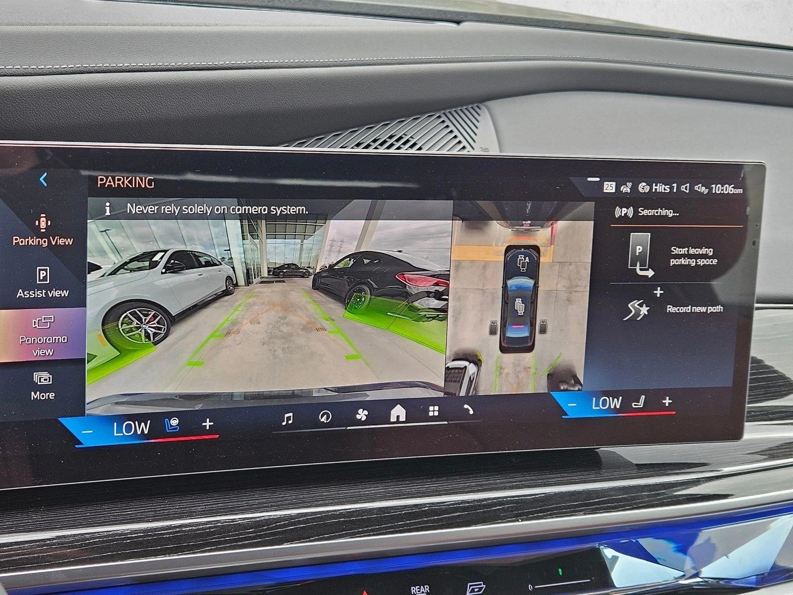 2025 BMW i7 60 - Photo 12