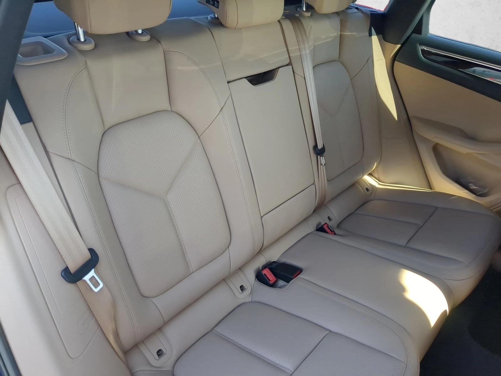 2020 Porsche Macan Base - Photo 21