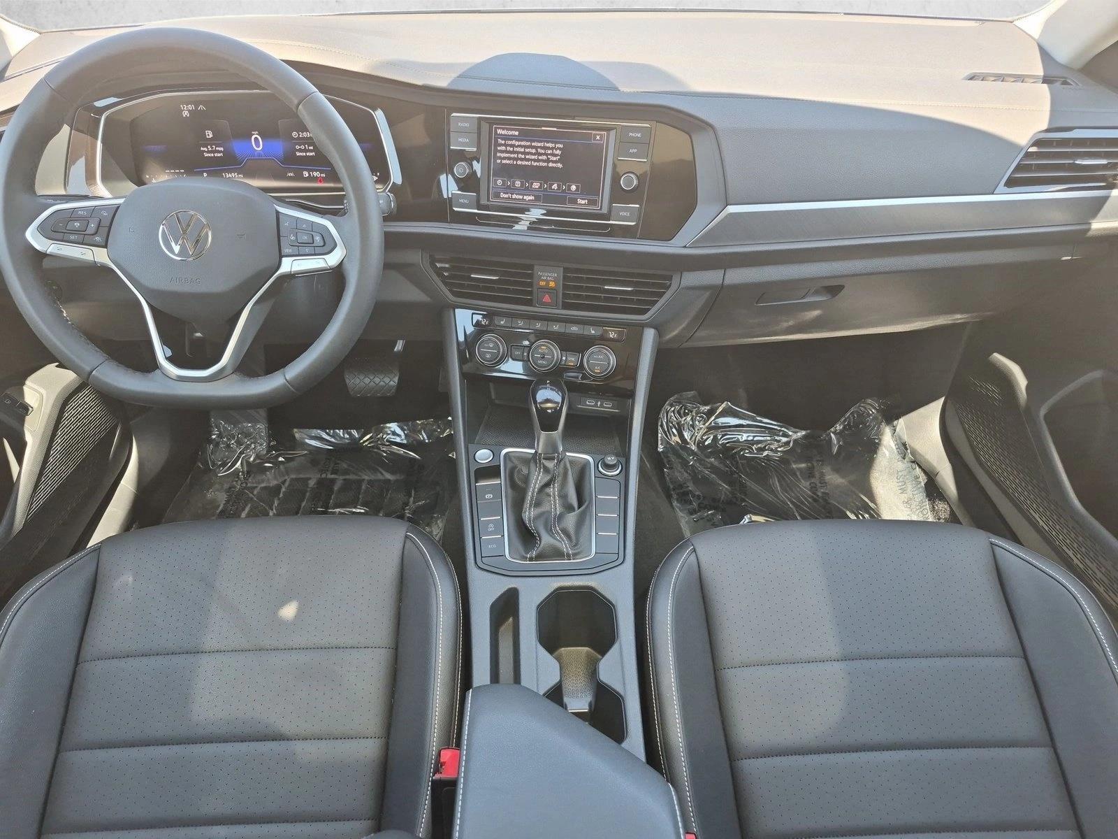 2024 Volkswagen Jetta SE - Photo 17