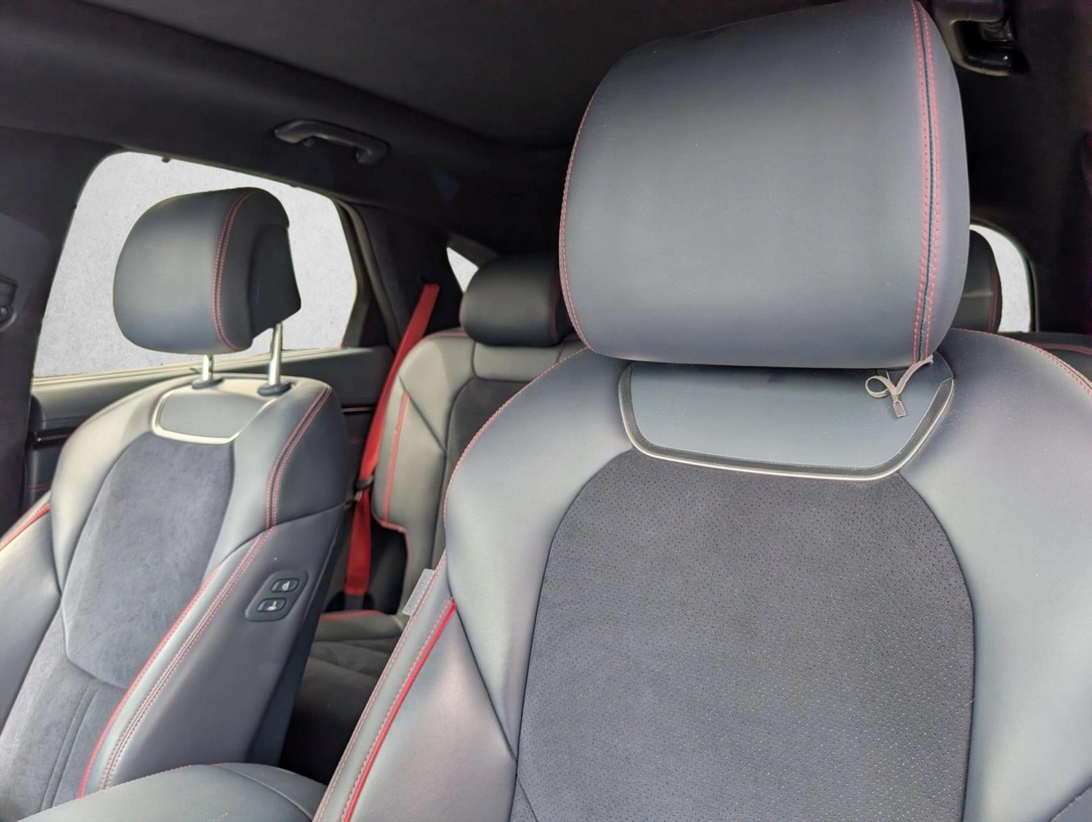 2022 GENESIS GV70 Sport - Photo 18