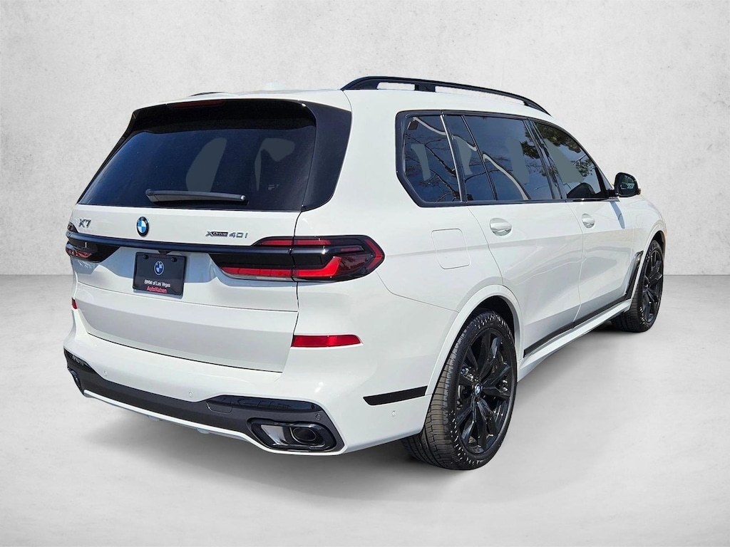 New 2026 BMW X7 xDrive40i SUV