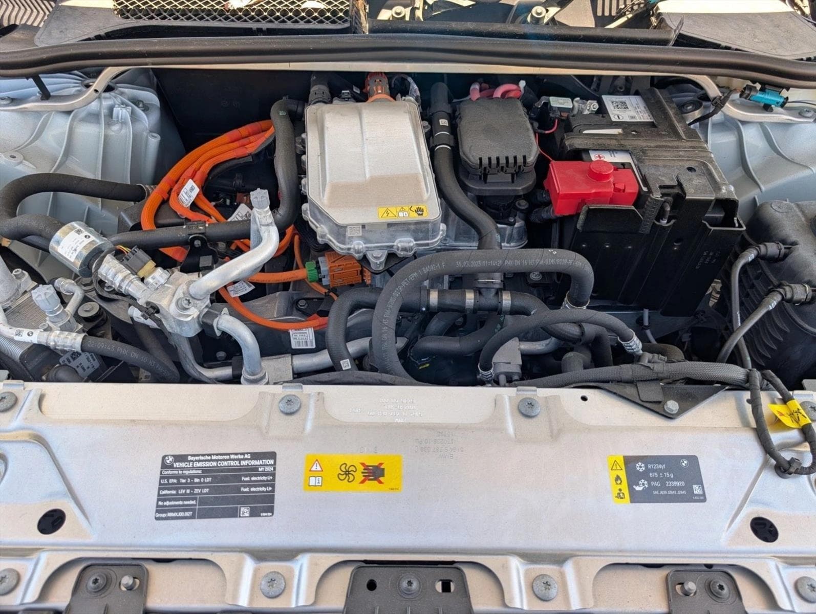 2024 BMW iX Base - Photo 25
