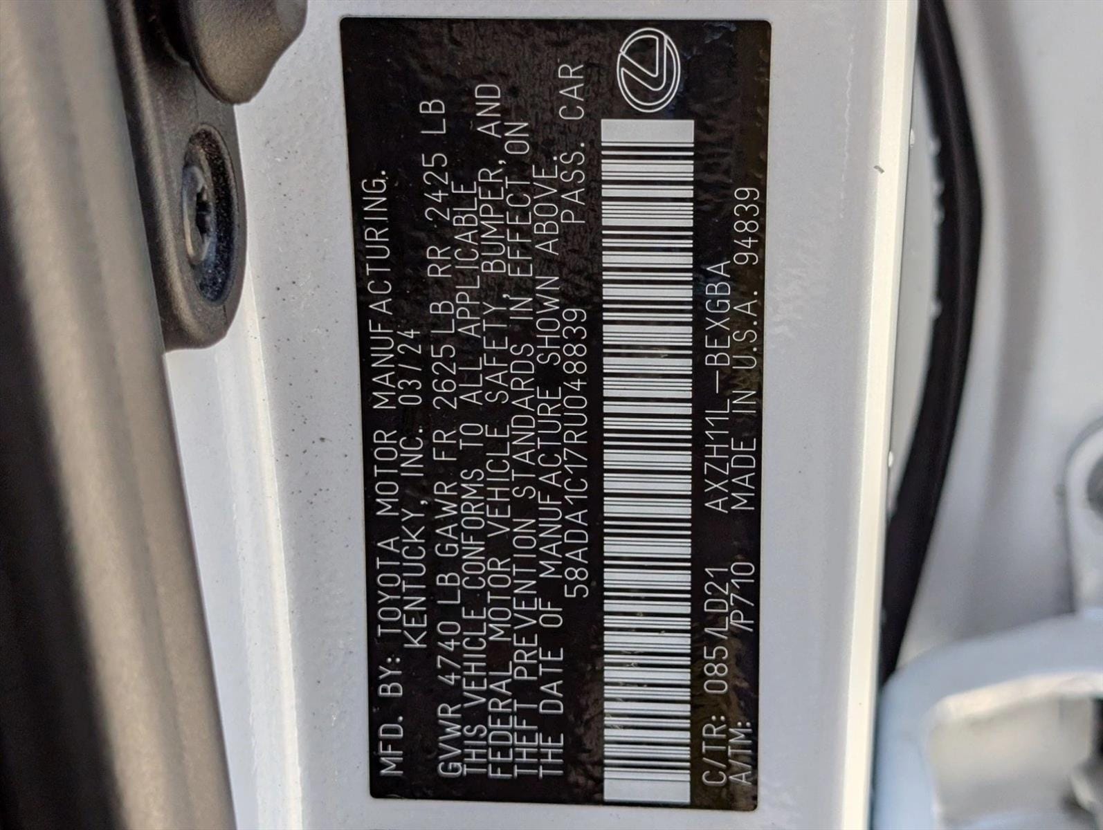 2024 Lexus ES Hybrid 300h - Photo 25