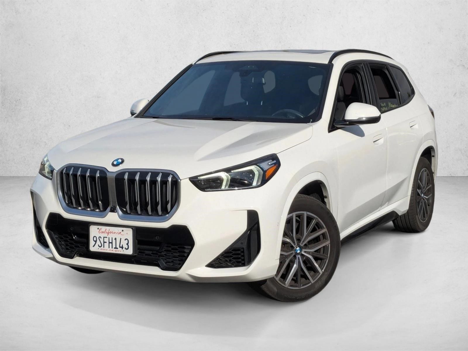 2023 BMW X1 28i's photo