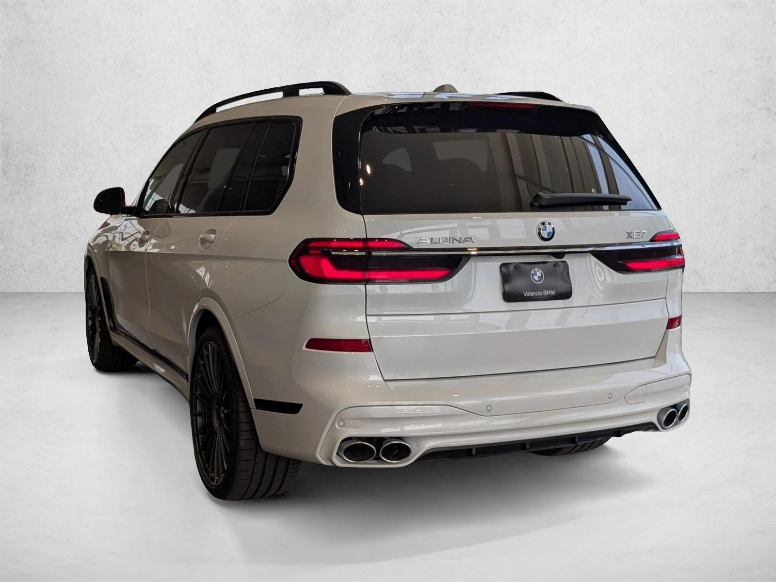 2026 BMW X7 ALPINA XB7 - Photo 9