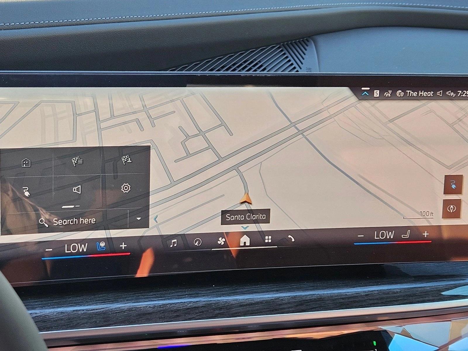 2025 BMW i7 60 - Photo 13