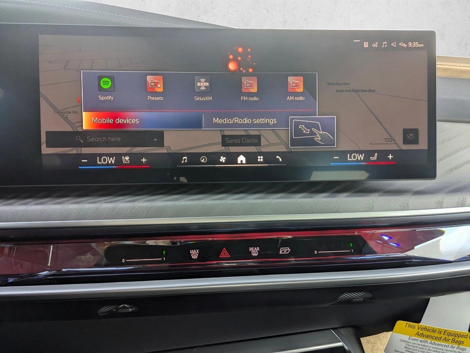 2026 BMW 7 Series 750e - Photo 12