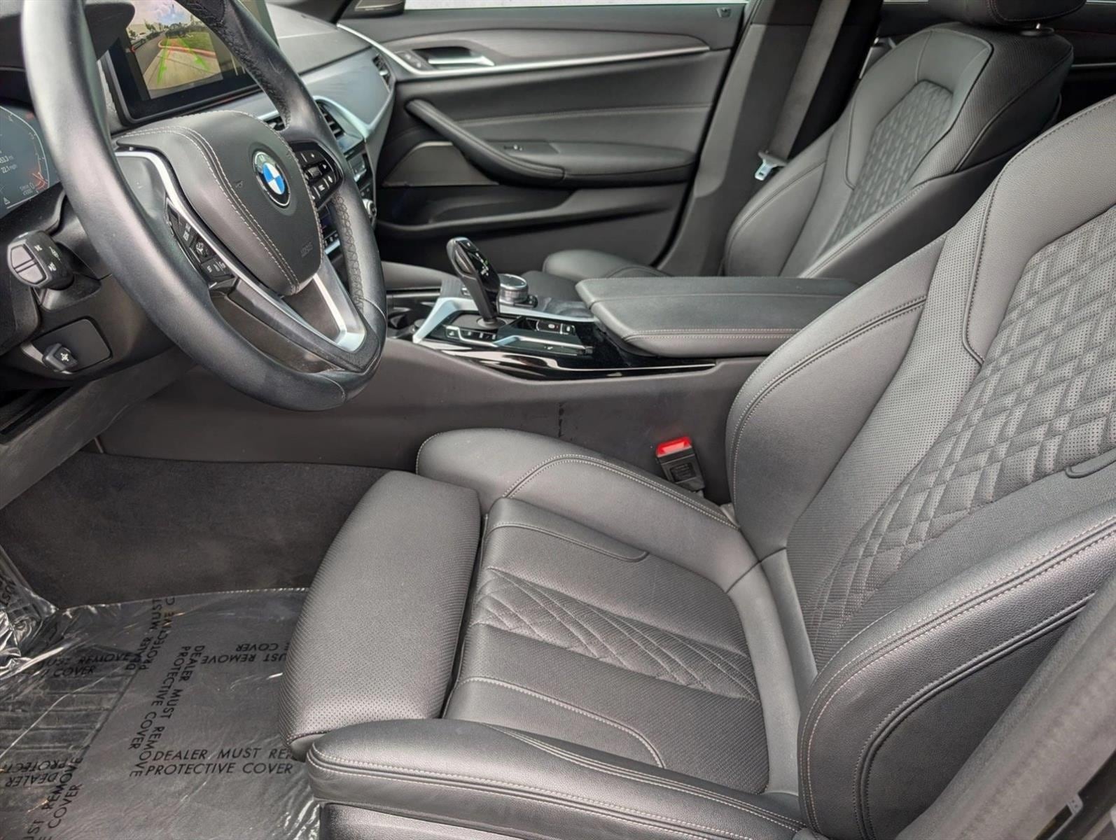 2023 BMW 5 Series 530i - Photo 17