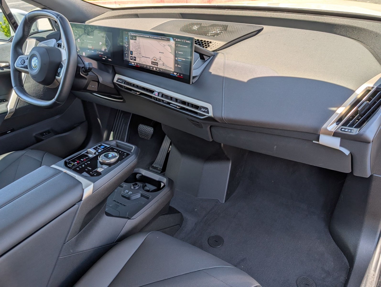 2024 BMW iX Base - Photo 24
