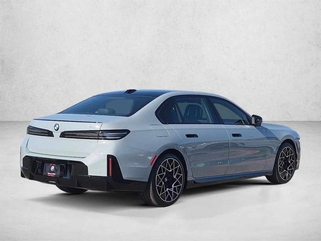 New 2027 BMW 740i Base Sedan