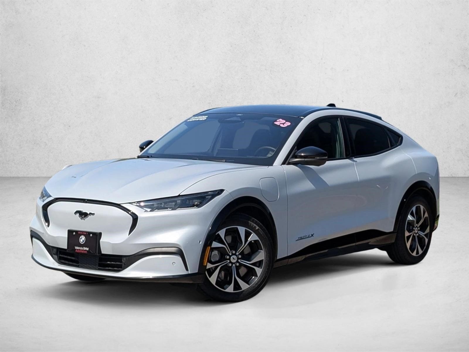 2023 Ford Mustang-Mach-e Premium's photo