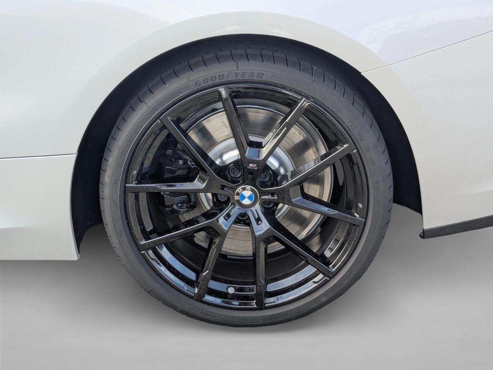 2026 BMW 8 Series 840i - Photo 10