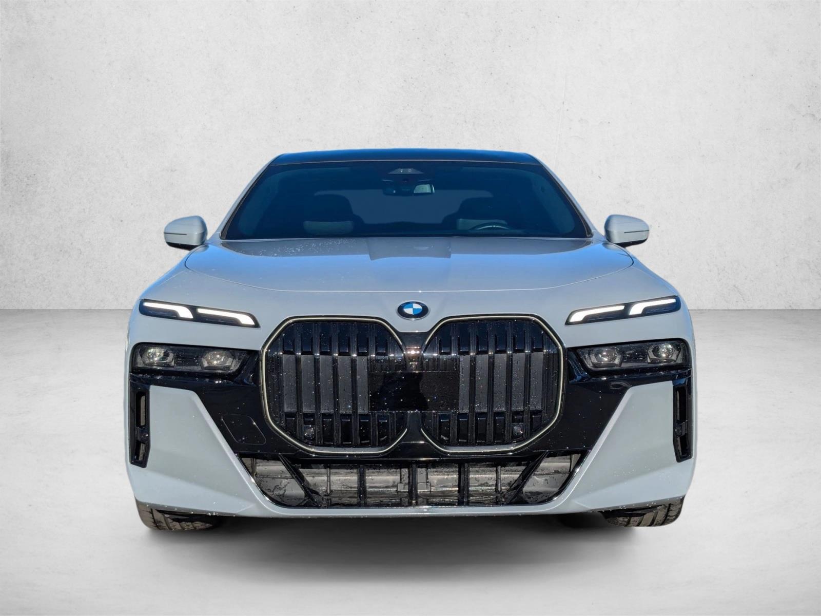 2024 Bmw 760i xDrive photo 2