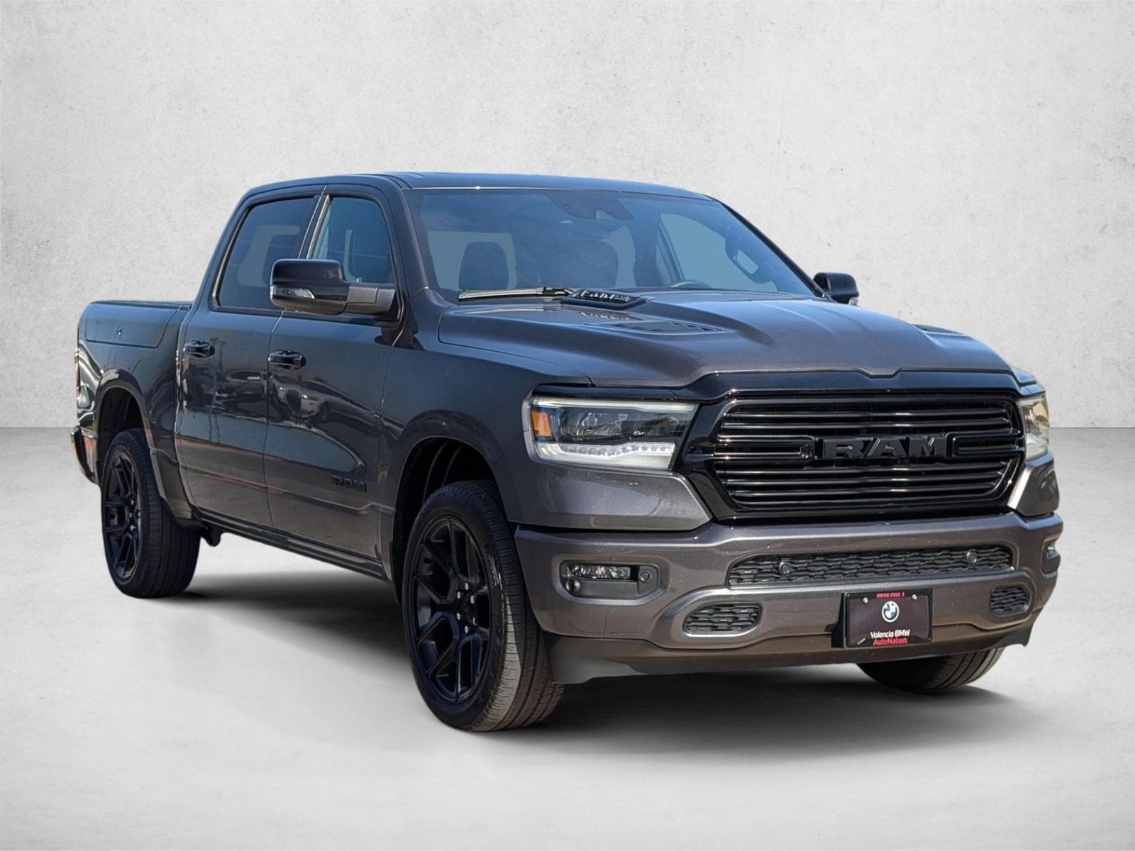 2024 Ram 1500 Laramie photo 2