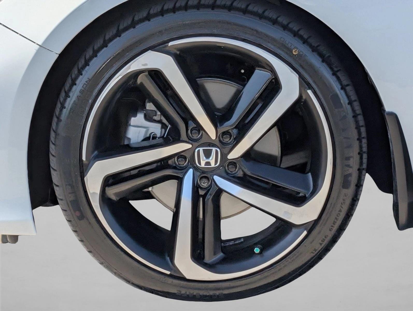 2022 Honda Accord Sport - Photo 22