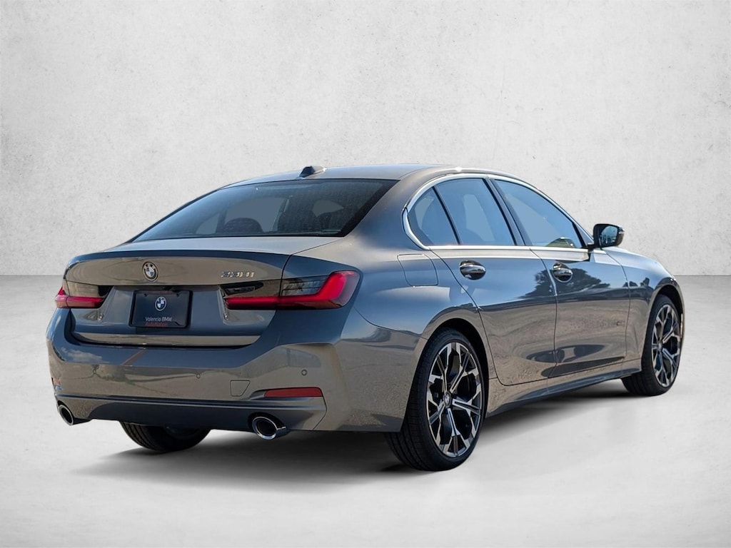 New 2026 BMW 330i Sedan