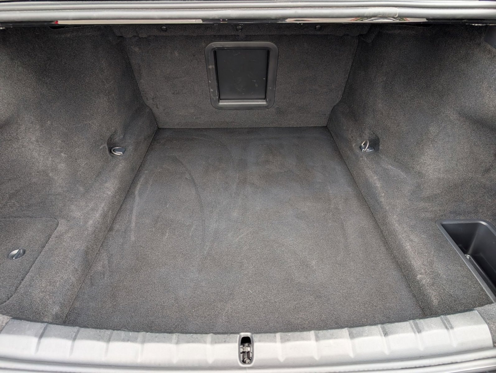 2023 BMW 740i photo 5