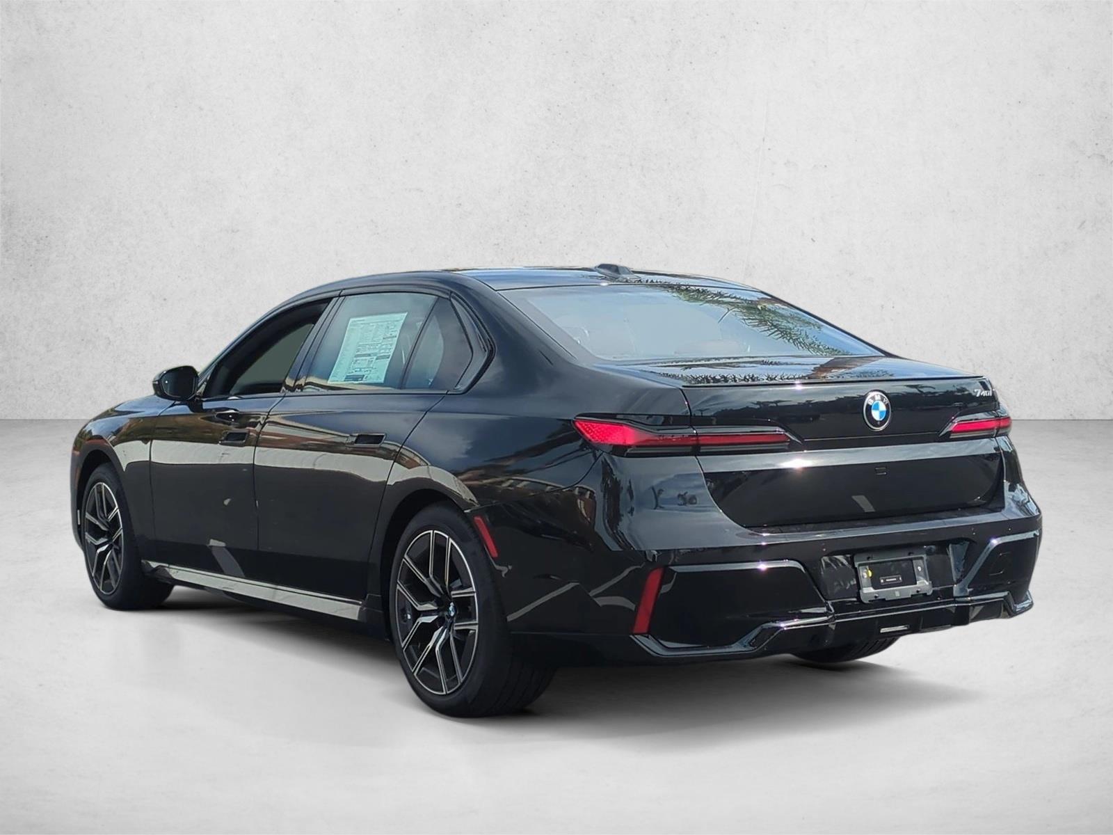 2026 Bmw 740i Sedan photo 3