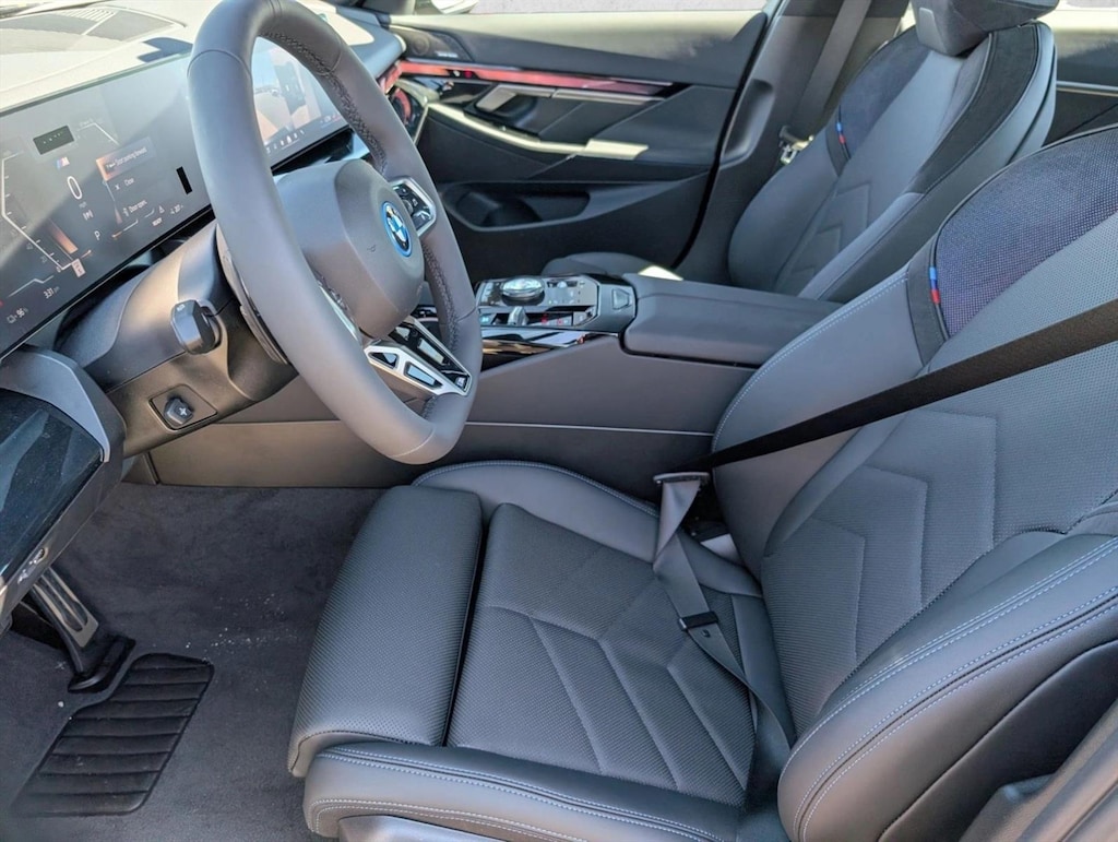 New 2027 BMW i5 xDrive40 Sedan