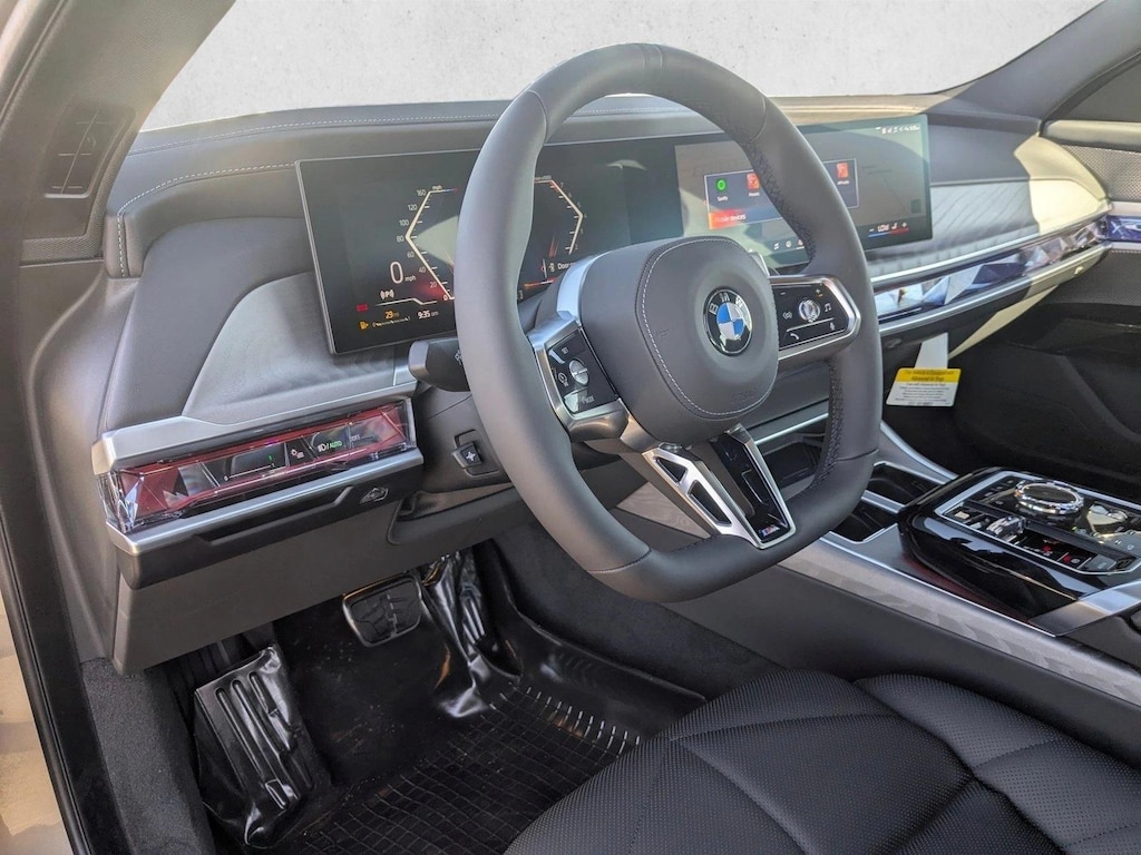 New 2025 BMW 740i Sedan