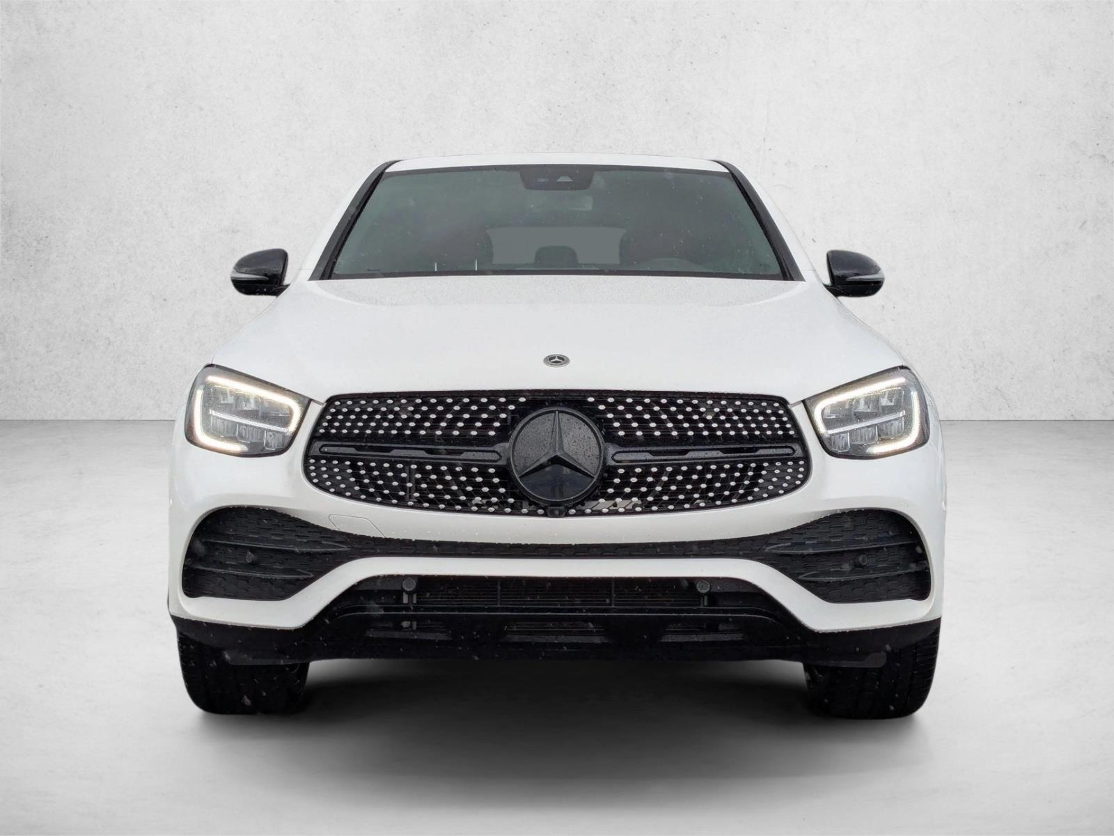 2022 Mercedes Benz GLC 300 4MATIC Coupe photo 2