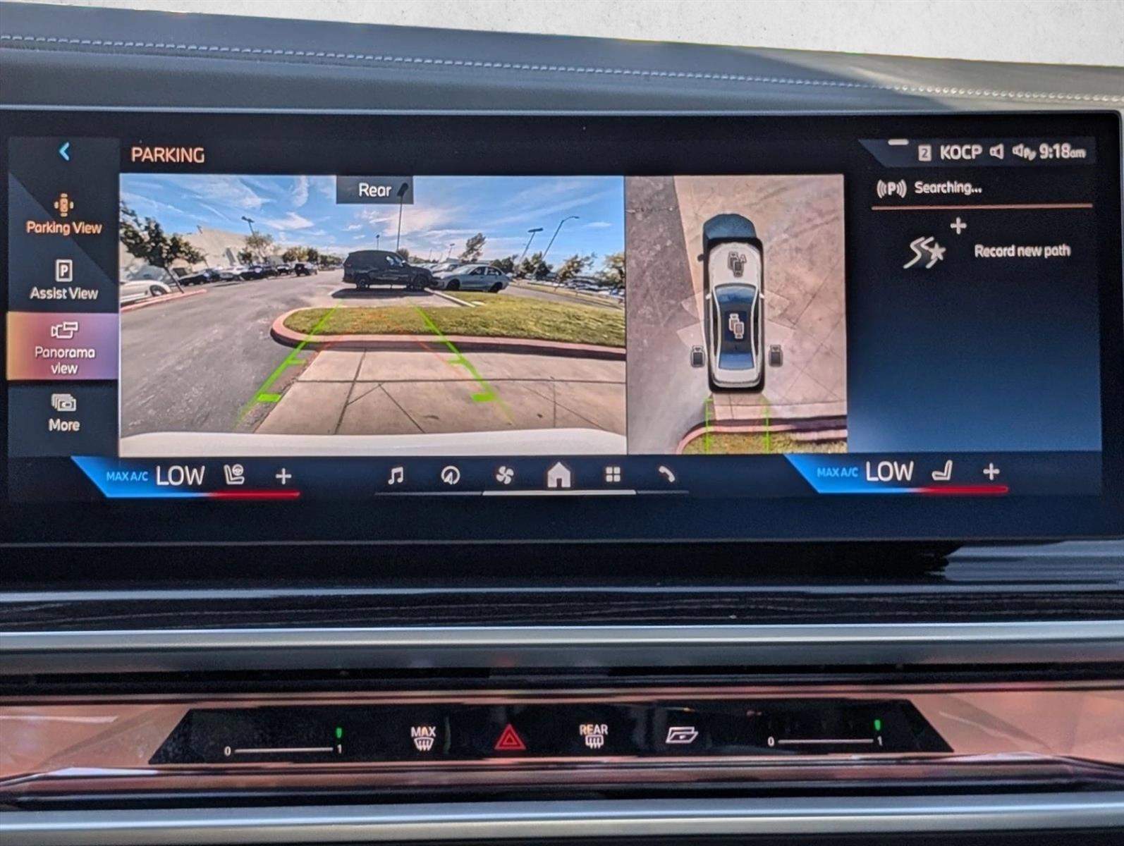 2026 BMW 7 Series 750e - Photo 14