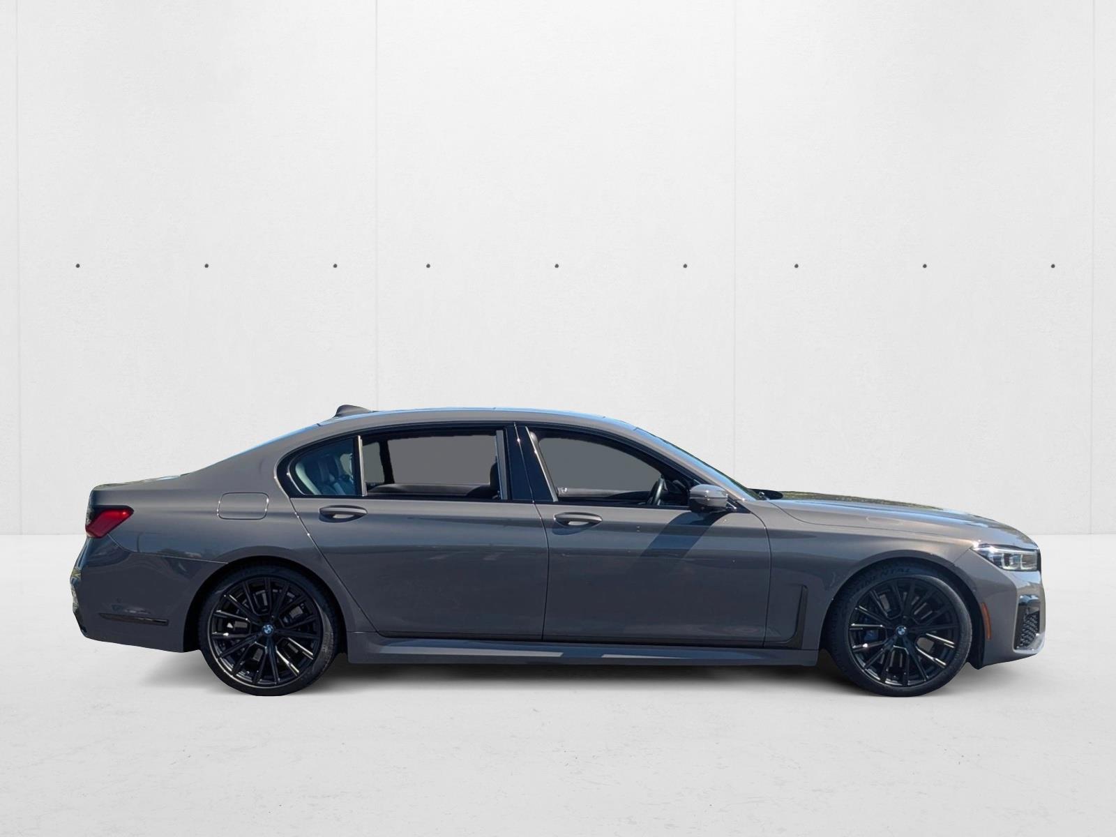 2020 Bmw 750i xDrive photo 2