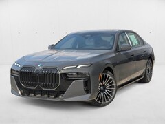 2025 BMW 740i