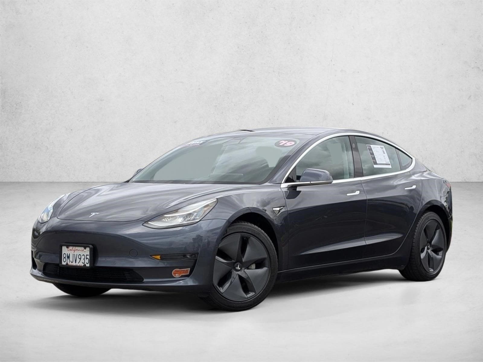 2019 Tesla Model 3 Rear-Wheel Drive Mid Range's photo
