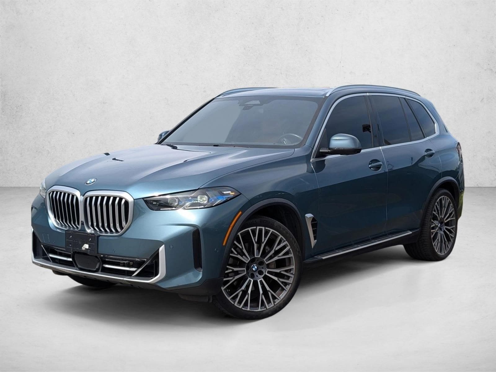 2024 BMW X5 sDrive40i's photo