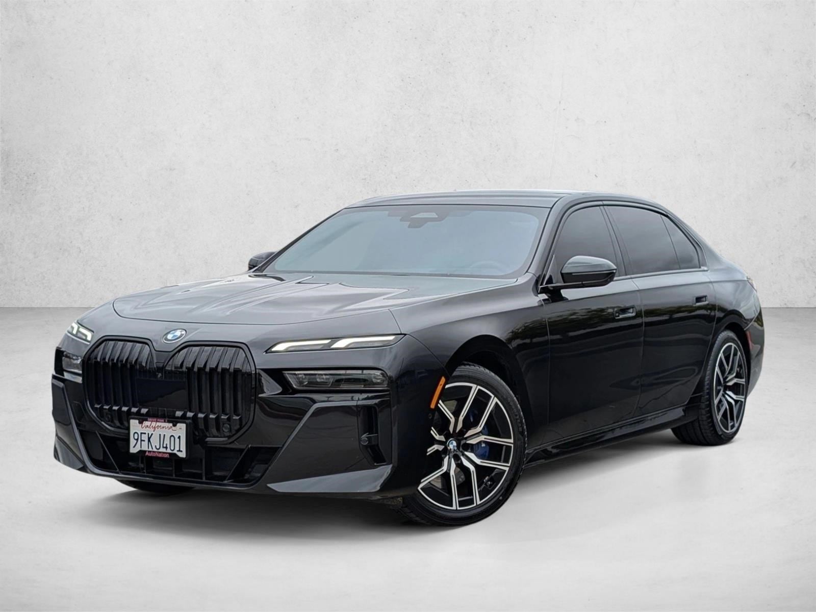 2023 BMW 7 Series 740i's photo