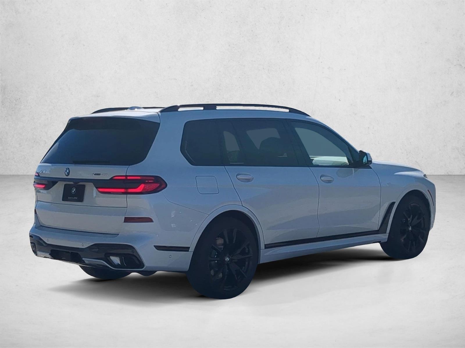 New 2027 BMW X7 xDrive40i SUV