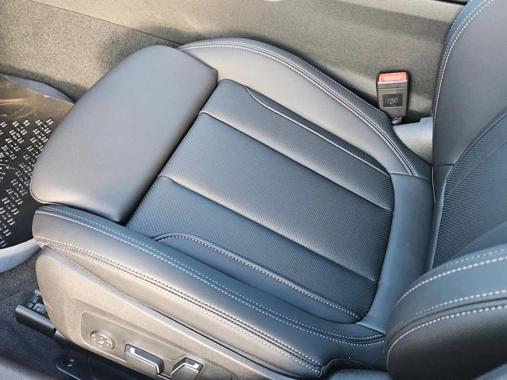 New 2026 BMW 330i Sedan
