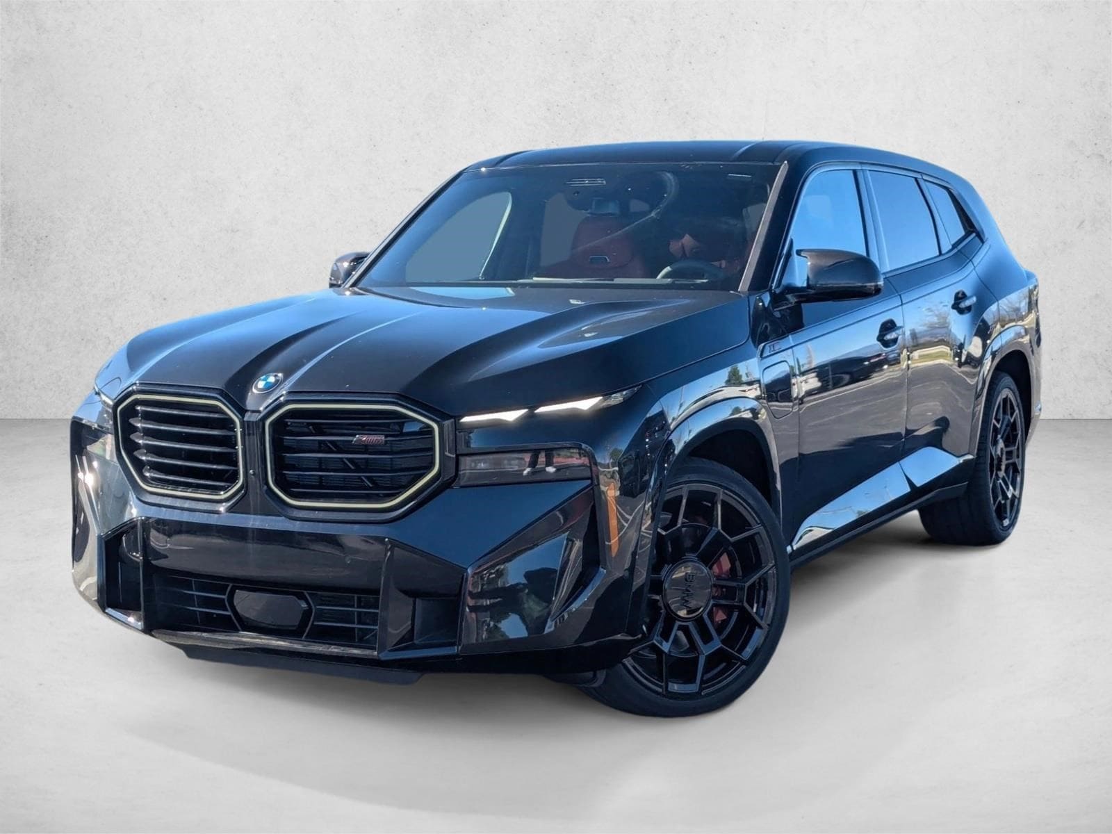 2026 BMW XM Base's photo