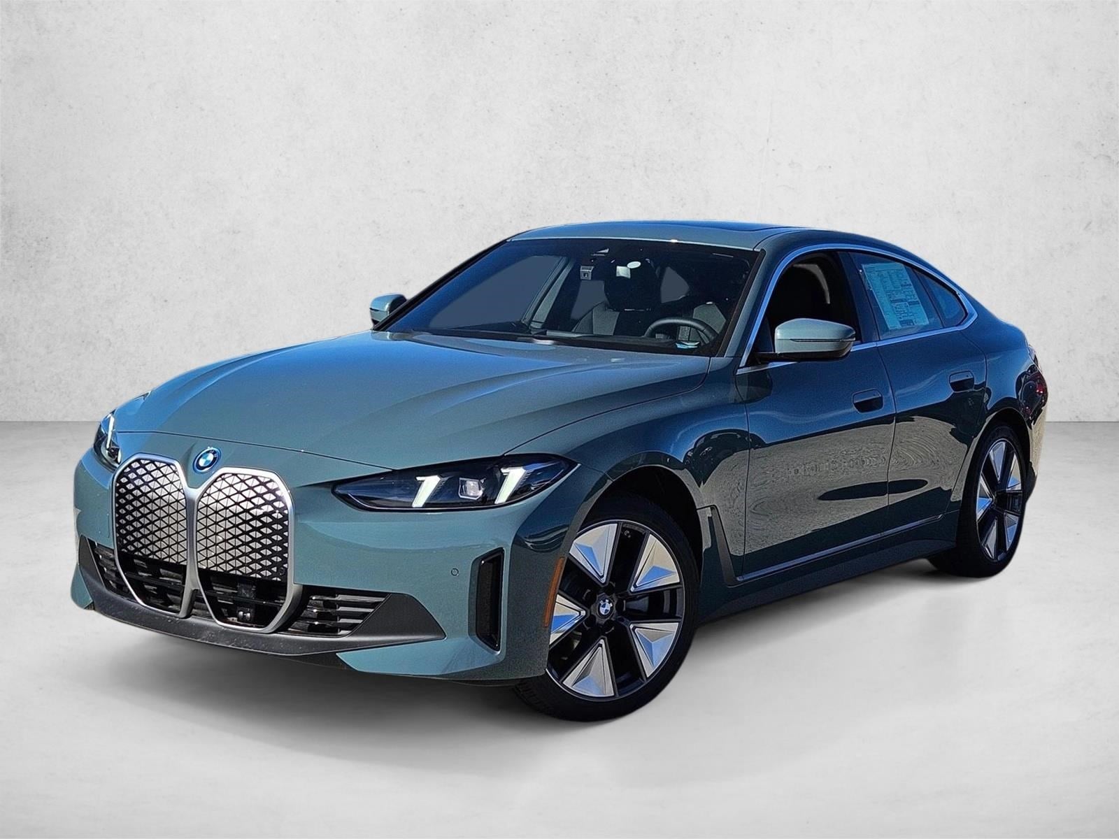 2025 BMW i4 40's photo