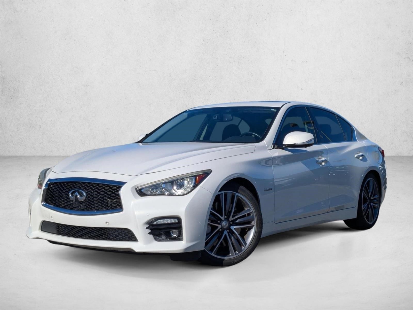 2015 INFINITI Q50 S Hybrid