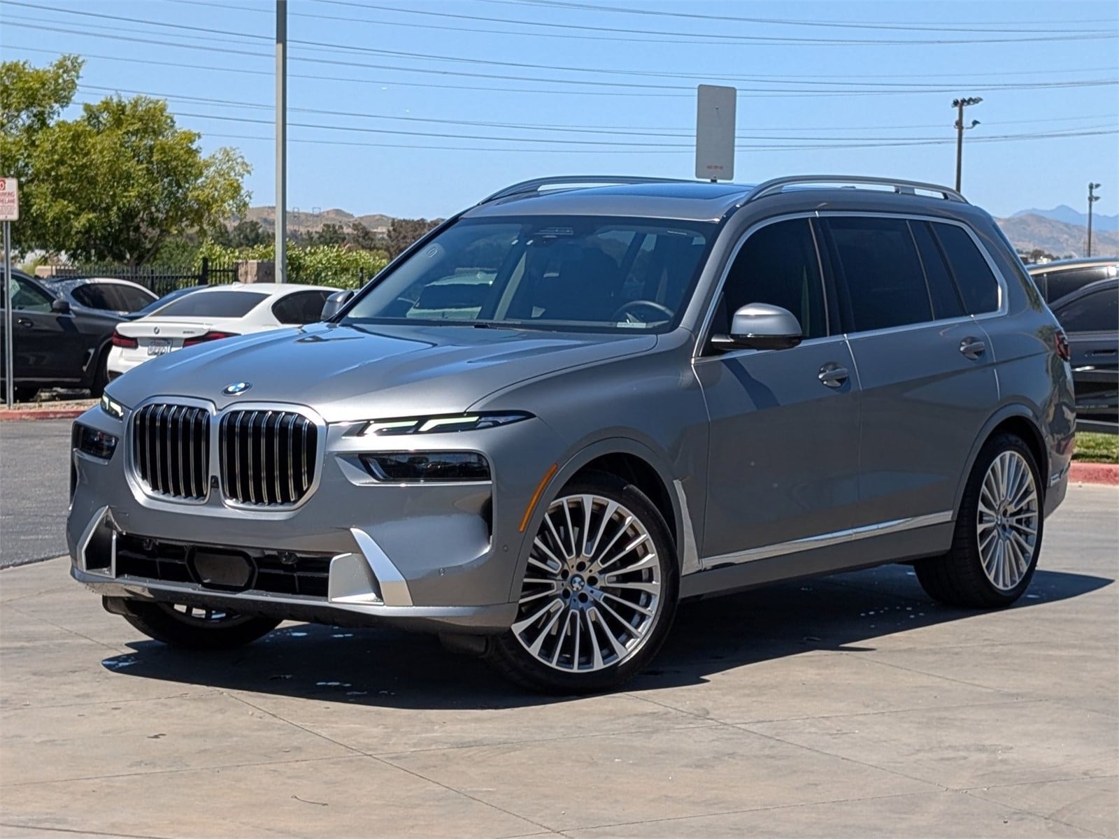 2024 BMW X7 xDrive40i's photo