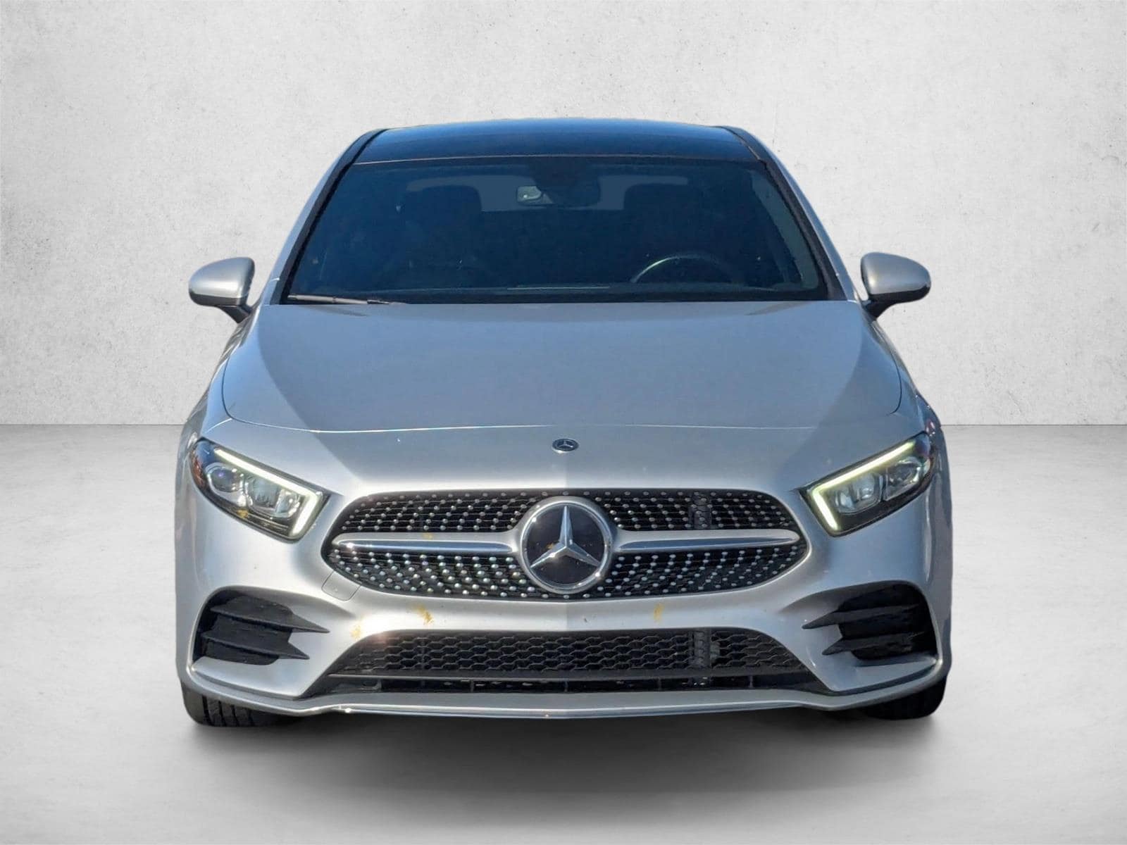 2022 Mercedes-Benz A-Class A 220 photo 2