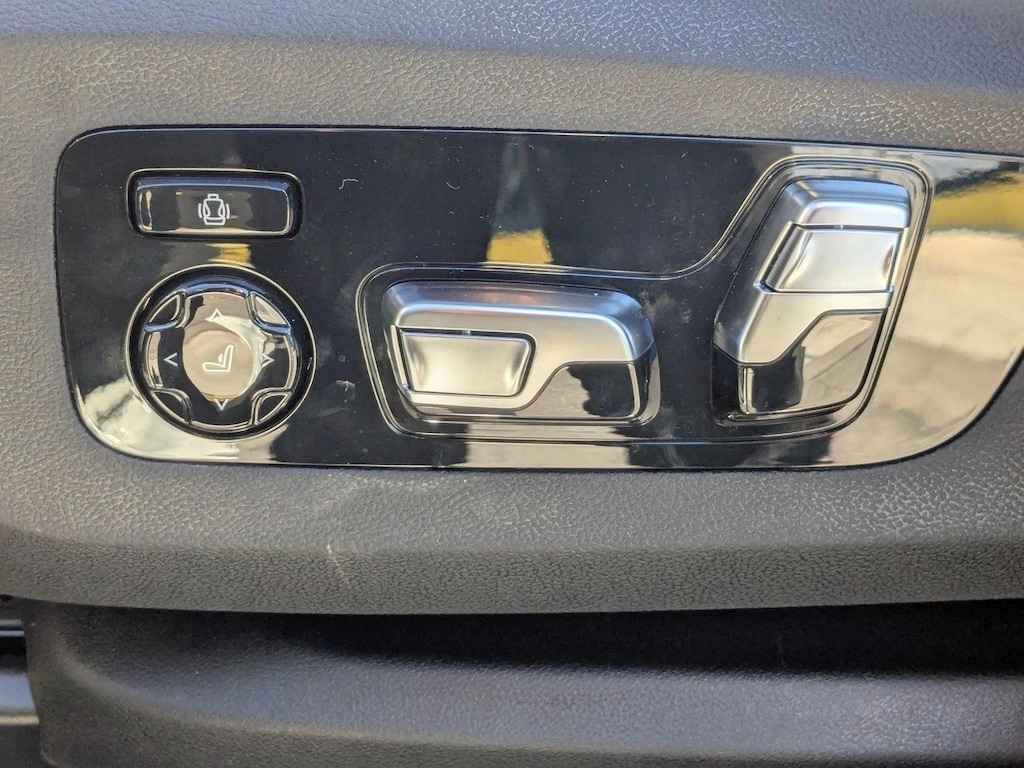 New 2026 BMW X6 xDrive40i SUV