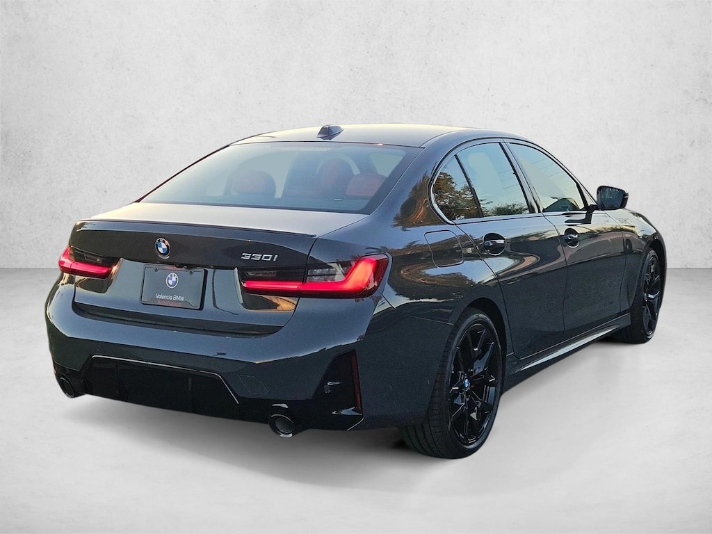 New 2026 BMW 330i Sedan