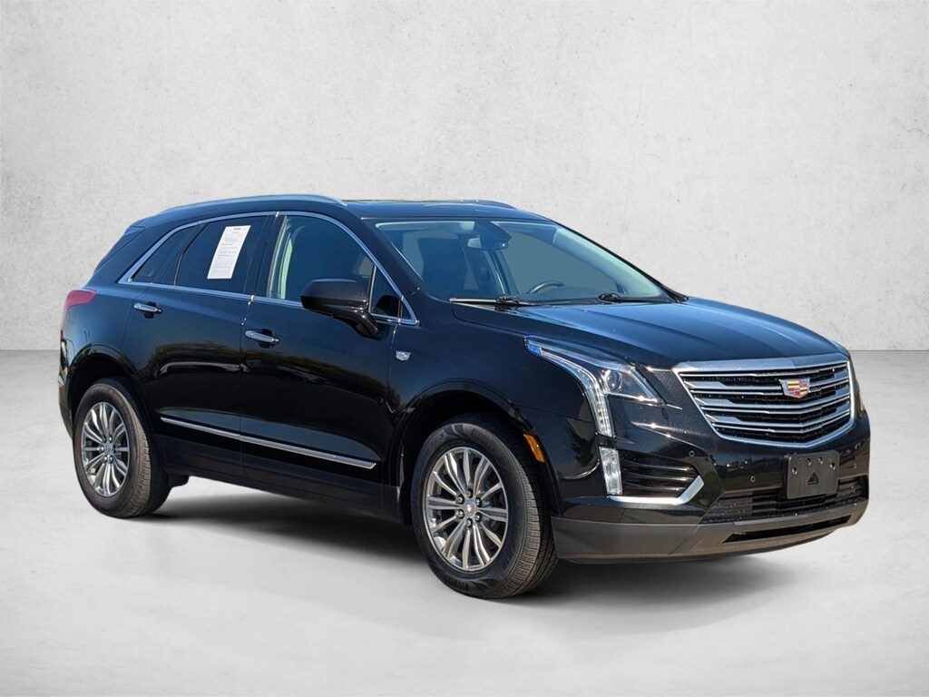 Used 2017 CADILLAC XT5 Luxury SUV